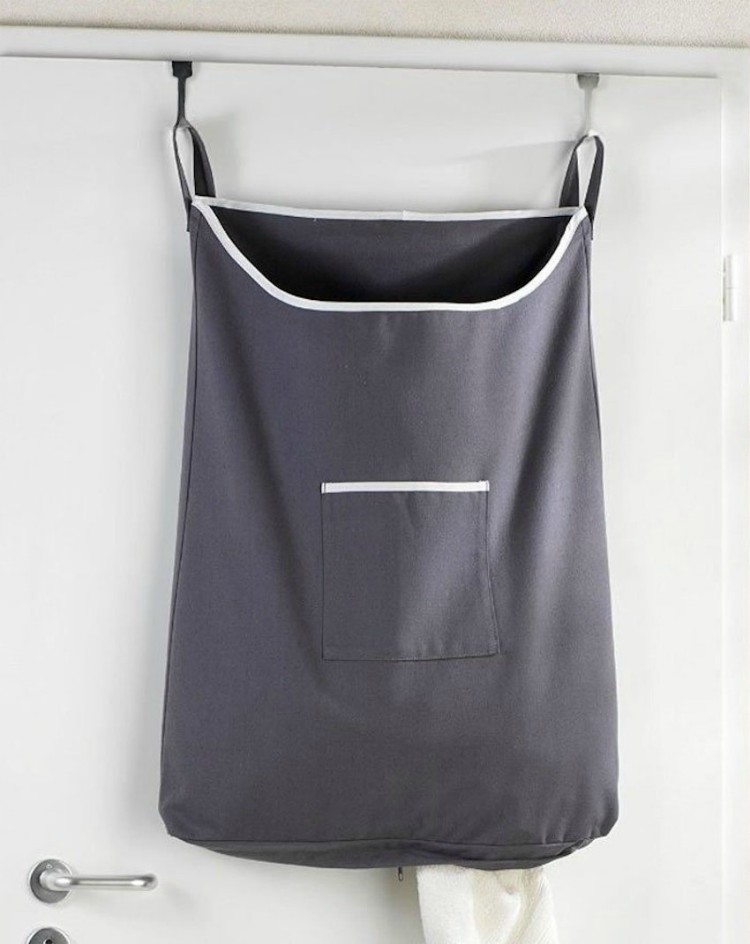 space-saving-laundry-bag
