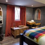 harry-potter-hotel-room-georgian-house-4