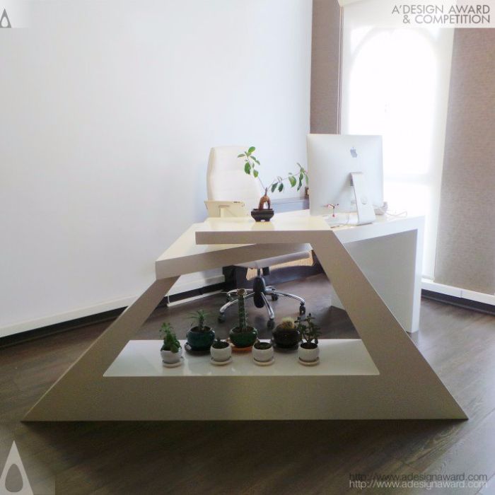 8334dbdbbc1859145dec86942818a19708e4417d-4-t710