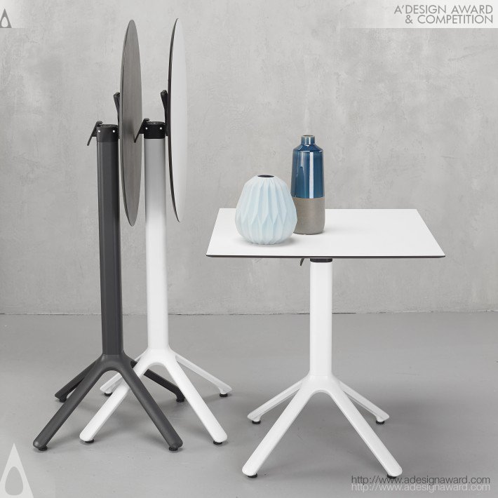 Nemo by Roberto Semprini