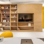 14. mirros over and next to the study box extends the space