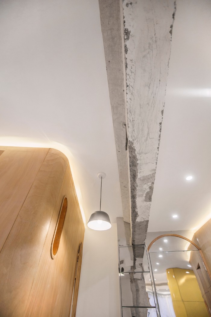 22. visual extension of furniture created by mirror