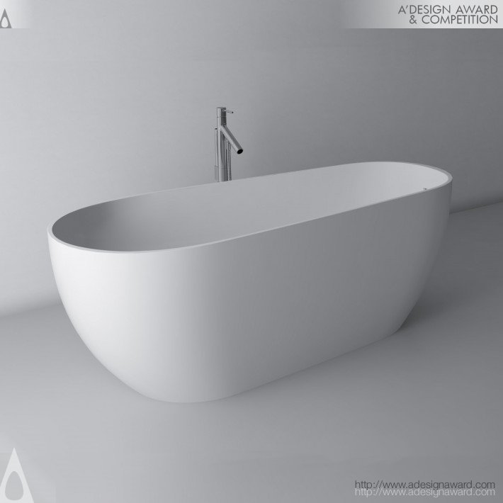 Silvia Bathtub by Marta Gebska, constr. Zbigniew Piasecki