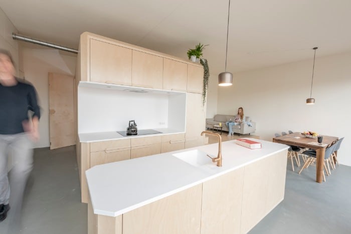 eg1 - A Minimalist Loft Apartment for the Future