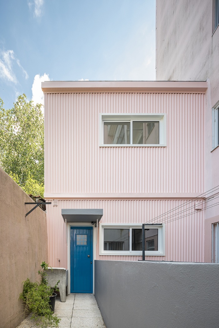 CASA_ZAIRE_photo_by_Ivo_Tavares_Studio_low (2)