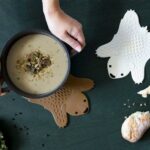 GRIZZLY Hot pot trivet BROWN by Ototo Design