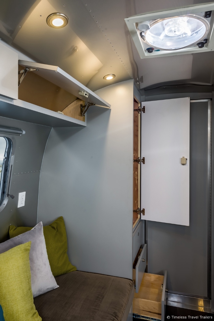 Modern-Kansas-Airstream-by-Timeless-Travel-Trailers-7