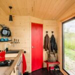 Tiny House in the vineyards near Barcelona 3