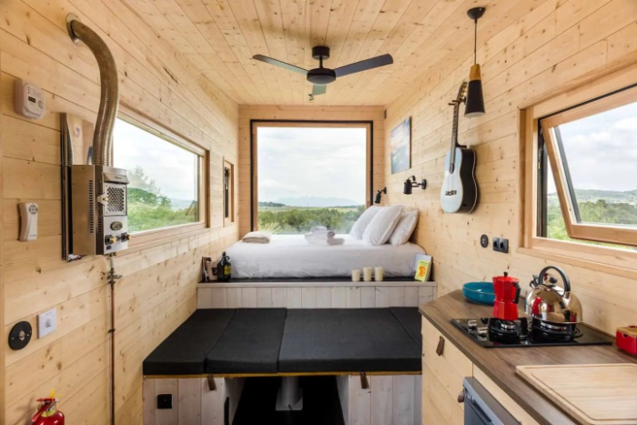 Tiny House in the vineyards near Barcelona