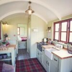 The Usk Hut 2