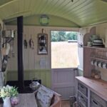 Walton-hut-3