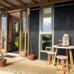 Chic Tiny House Ideal for a Romantic Getaway in Raglan, North Island 3