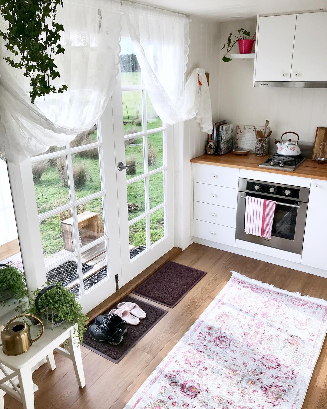 miss-dolly-tiny-house (2)