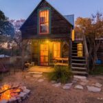 Quirky and Romantic Cabin Rental with Luxury Jacuzzi in Fredericksburg, Texas