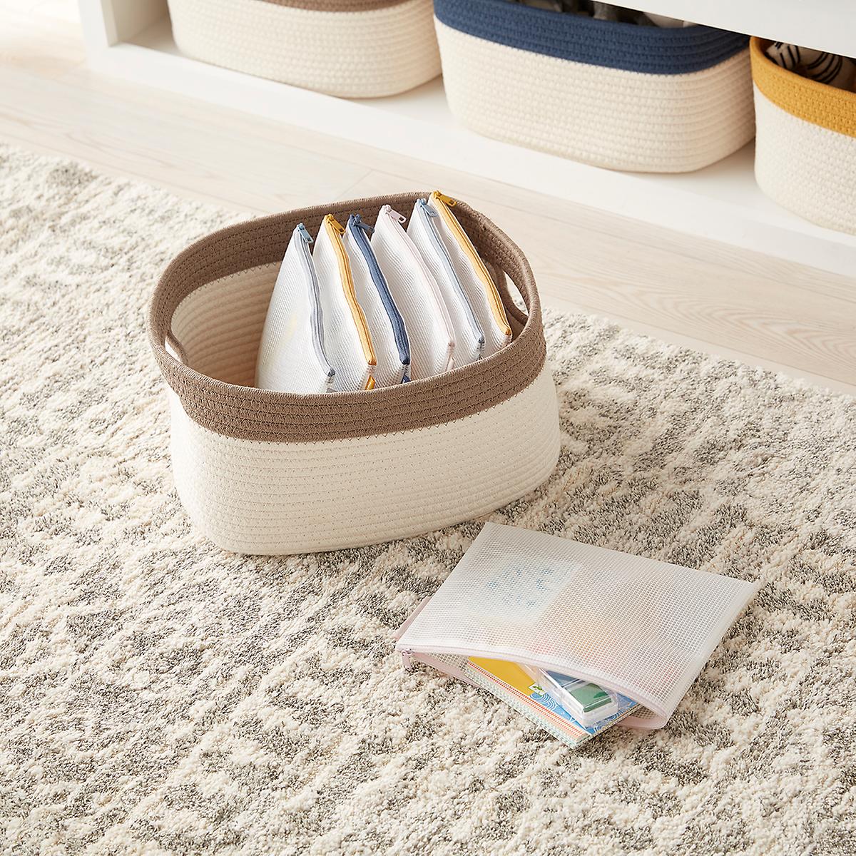 P9_20-floating-bookshelf-10082825-v8