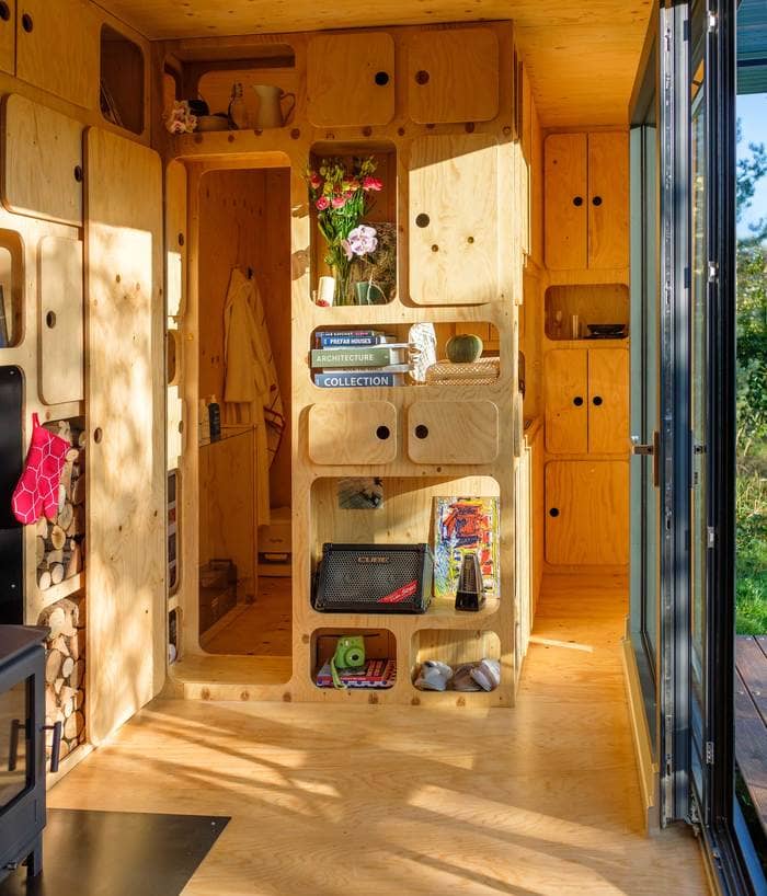 container-house-Gaia-plywood-living-room-interior
