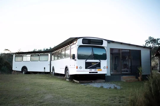 $6,000 Bendy Bus Was Transformed Into a Stunning Family Home - Living ...