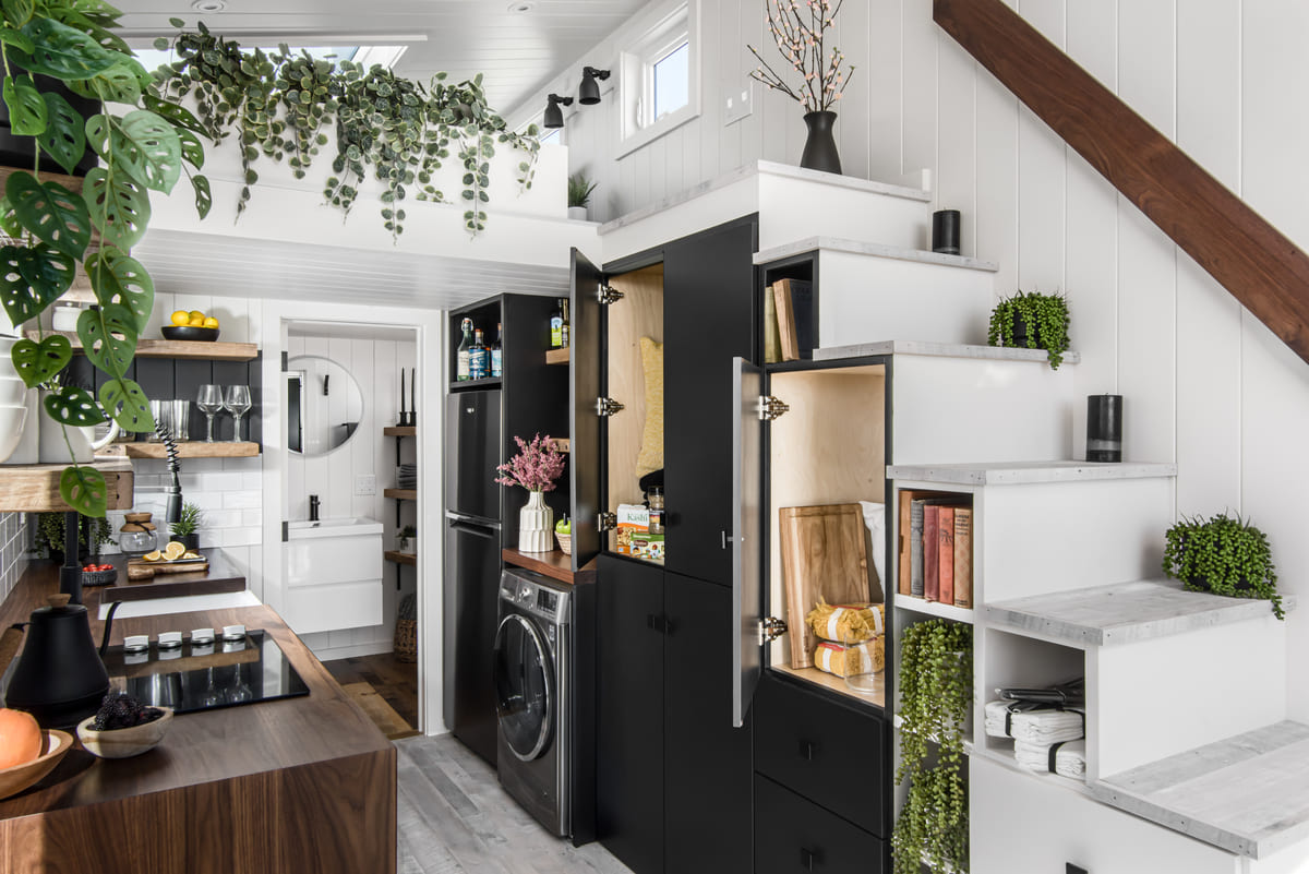 Luna_tiny_house_new_frontier 15