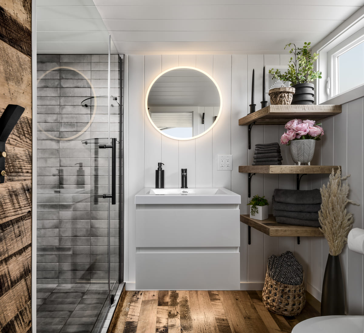 Luna_tiny_house_new_frontier 22