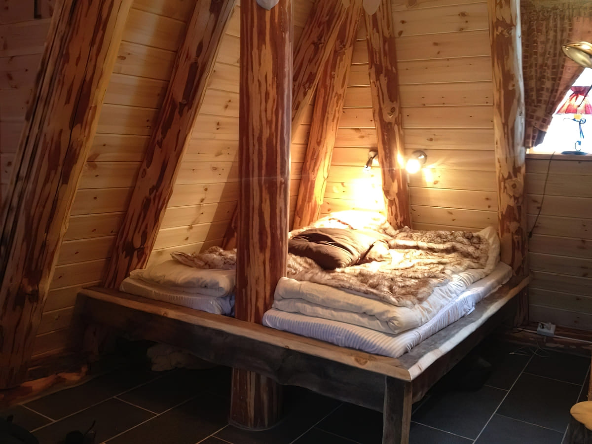 Hol Hobbit Cabin- (3)