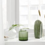 konstfull-vase-frosted-glass-green__1030417_pe836273_s5 (1)
