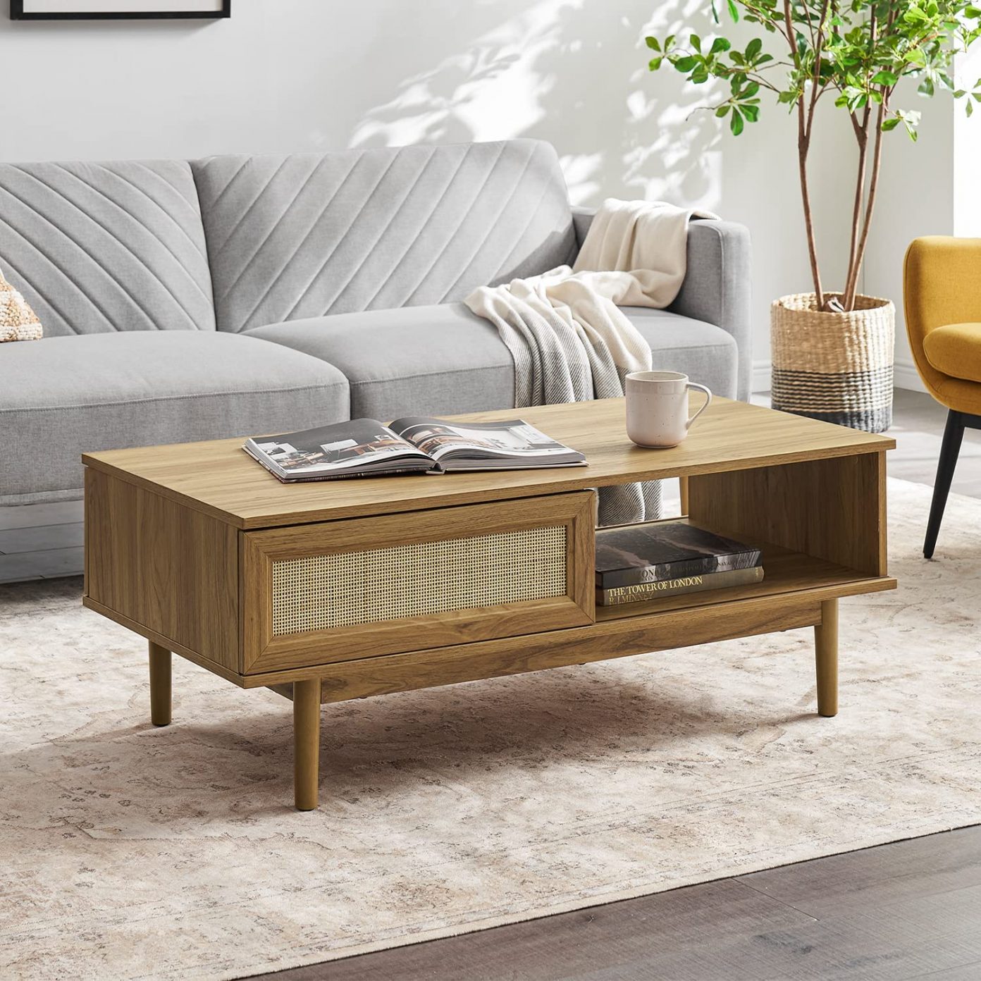 30 Stylish Coffee Tables With Storage to Keep Your Living Space Clutter ...