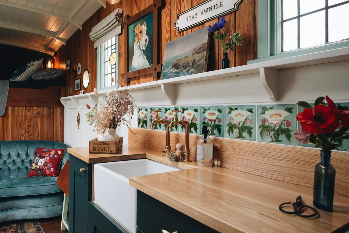 horsebox holiday home (1)