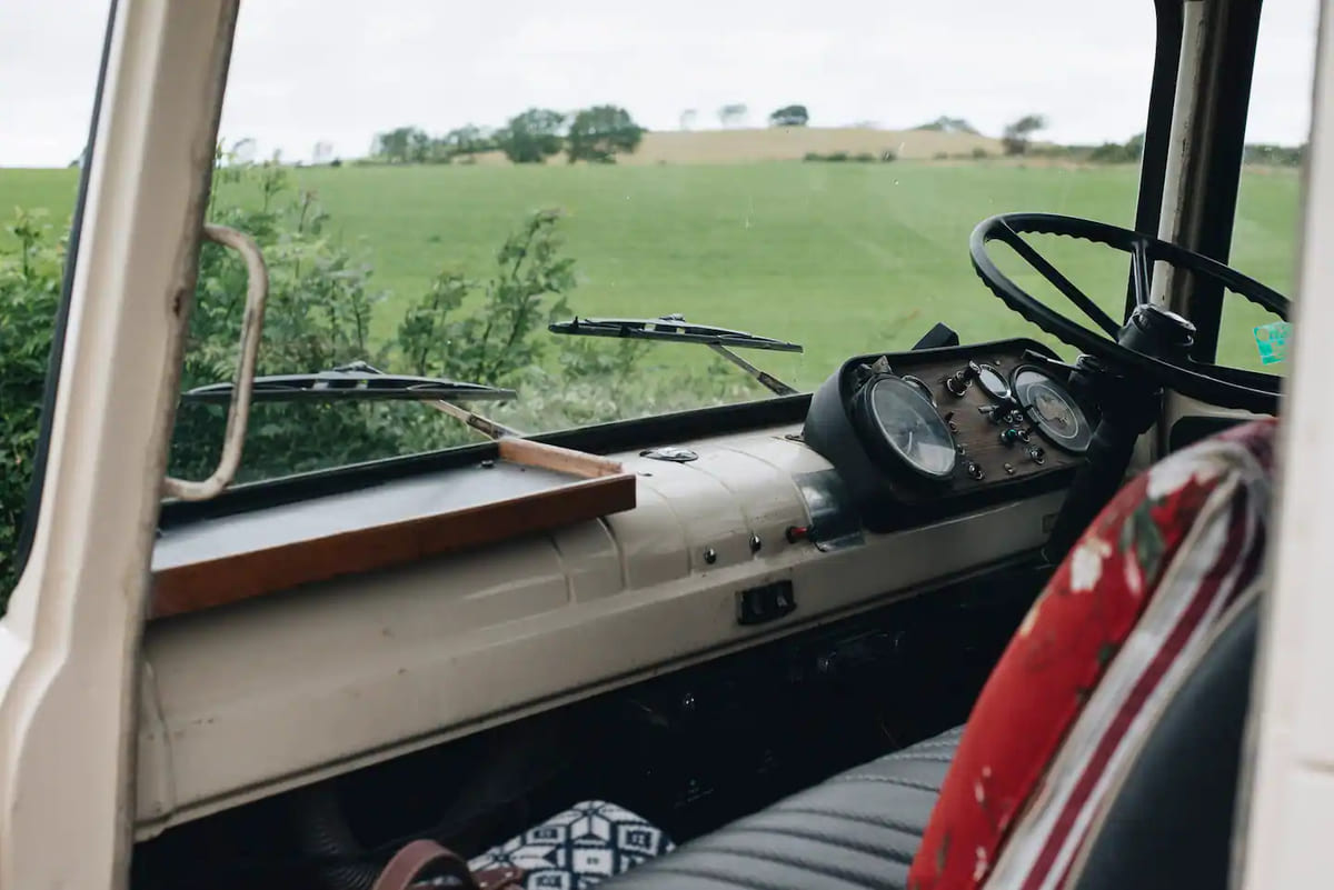 horsebox holiday home (4)