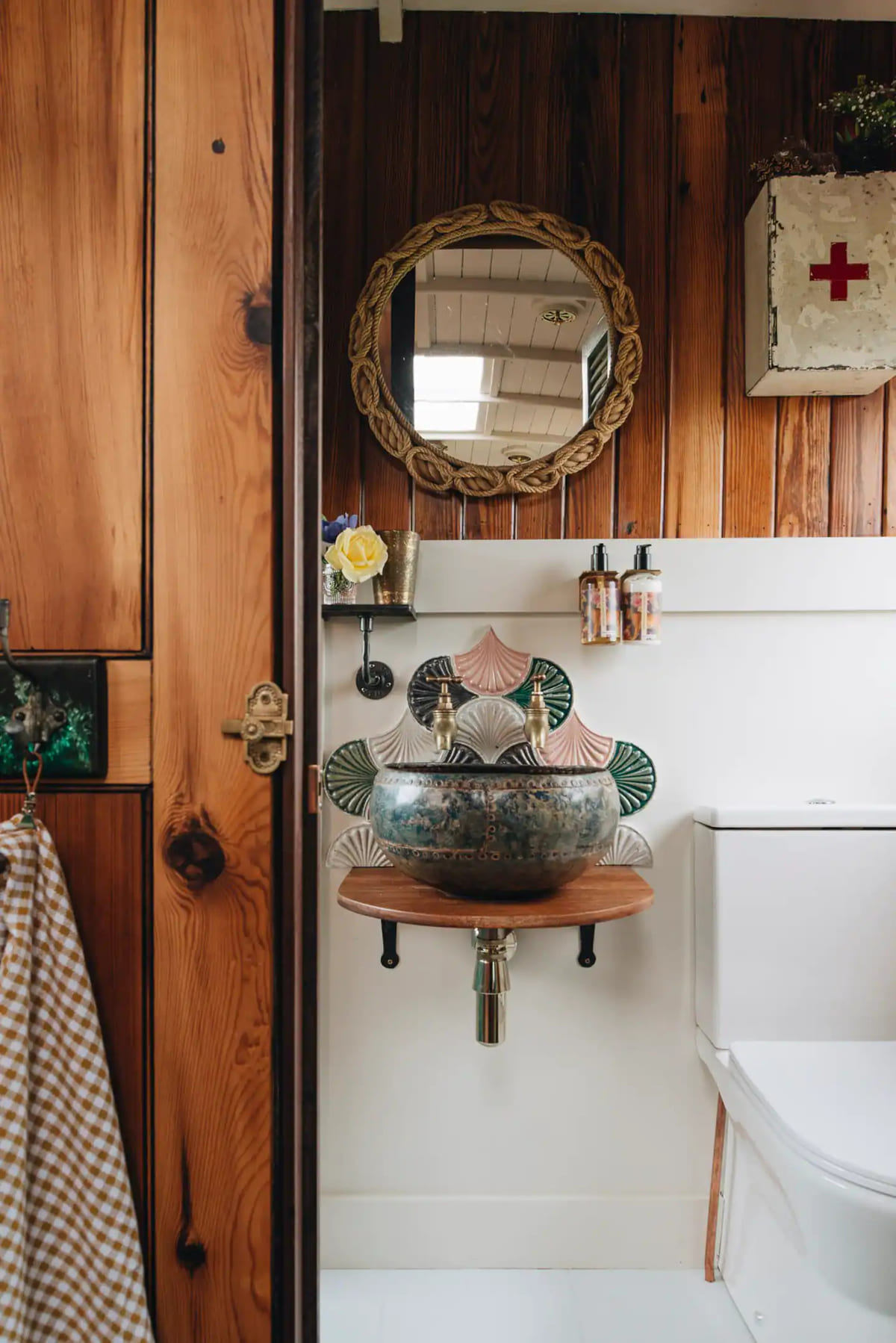 horsebox holiday home (9)