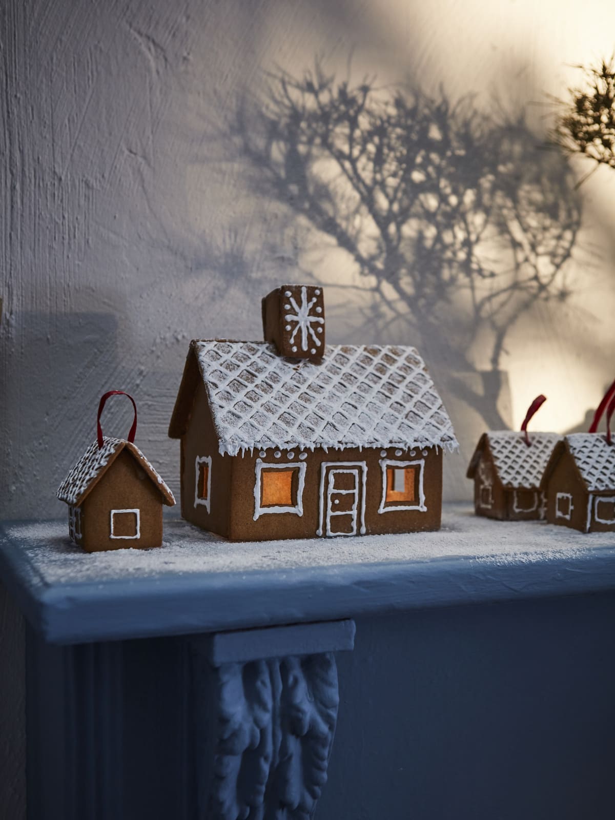 IKEA VINTERSAGA2022 pepparkakshus PH187694 - First Look: IKEA Christmas 2022