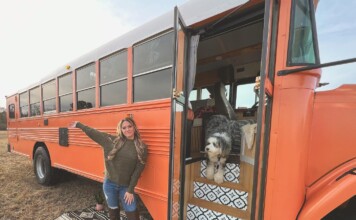 bumpin-bus-conversion-exterior