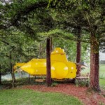 yellow-submarine-tiny-house (1)