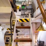 yellow-submarine-tiny-house (23)