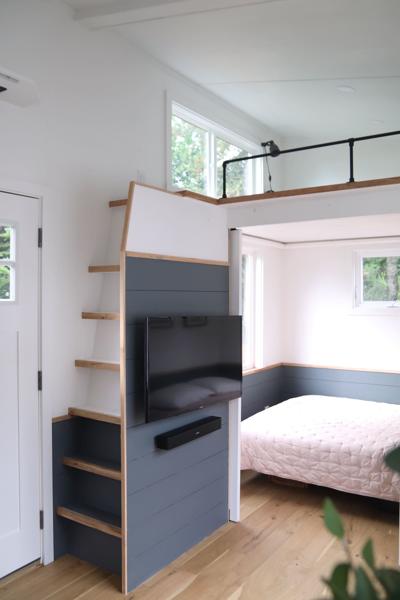 legacy-tiny-house-handcrafted-movement (13)