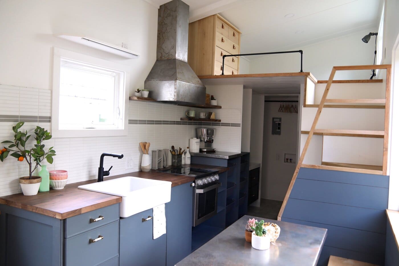 legacy-tiny-house-handcrafted-movement (29)