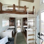 paradise-tiny-house-bunkbeds-soaking-tub (10)