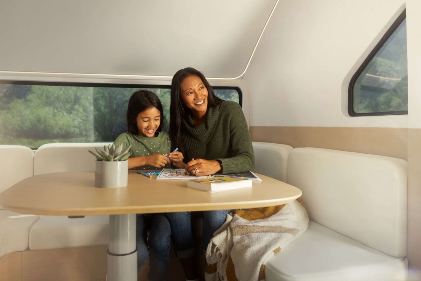 Playing Iphone Rv Pebble Flow: Transforming RV Adventures with an All-Electric Trailer ...