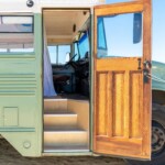 queen-beep-bus-conversion (20)