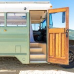 queen-beep-bus-conversion (6)