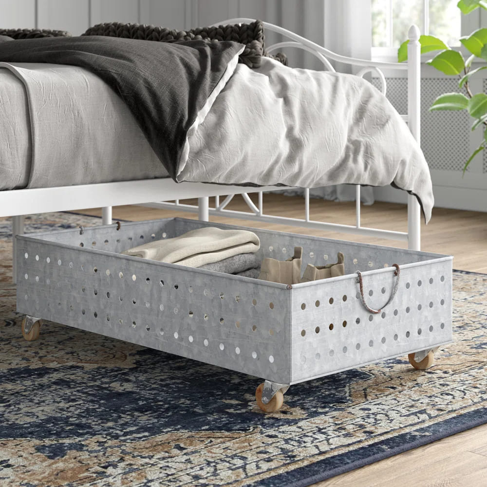 Galvanized+Metal_Wire+Underbed+Storage+Boot+Tray (1)