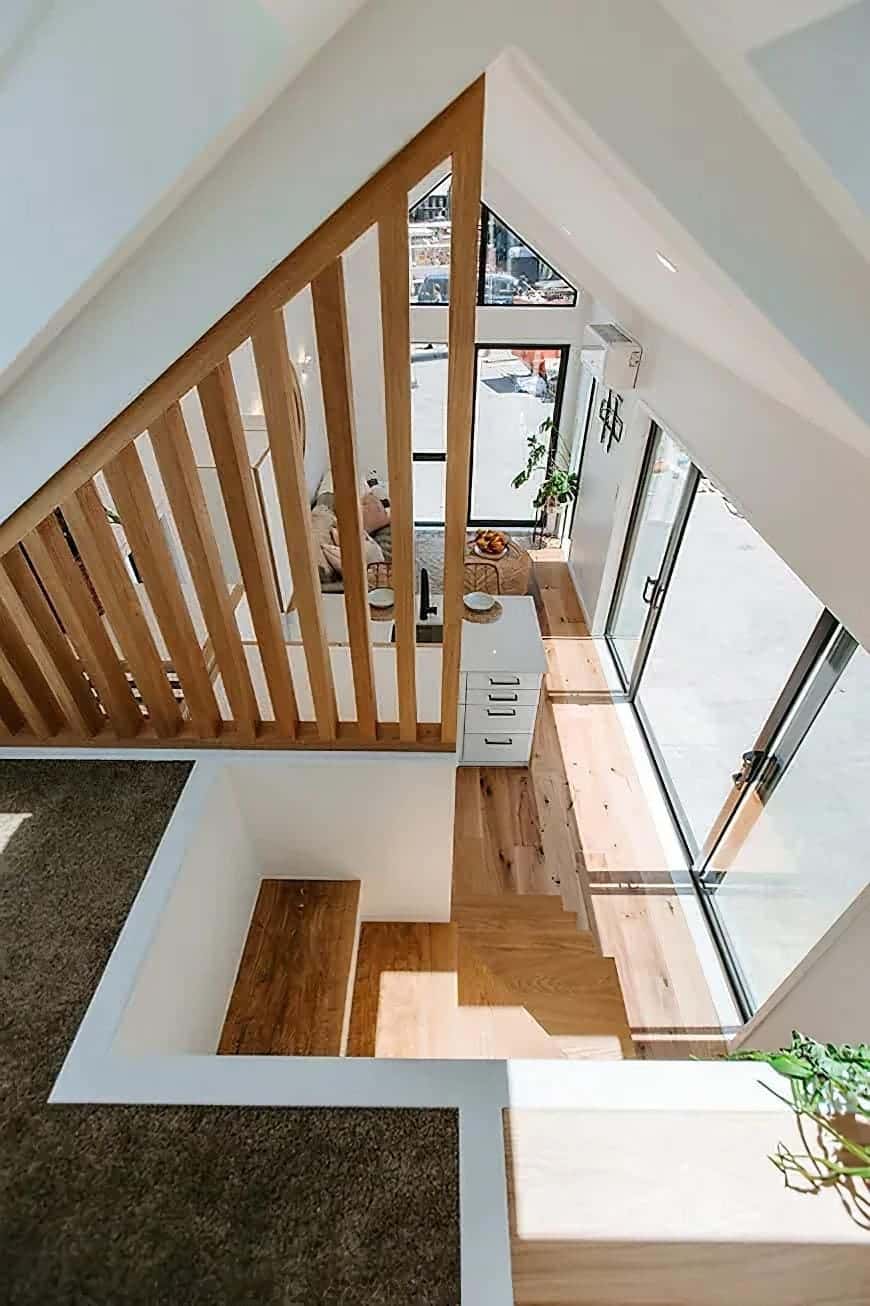shayes tiny homes lara 2 - Ground-Floor Master Bedroom? Yes, Please! Meet the 'Lara' Tiny House