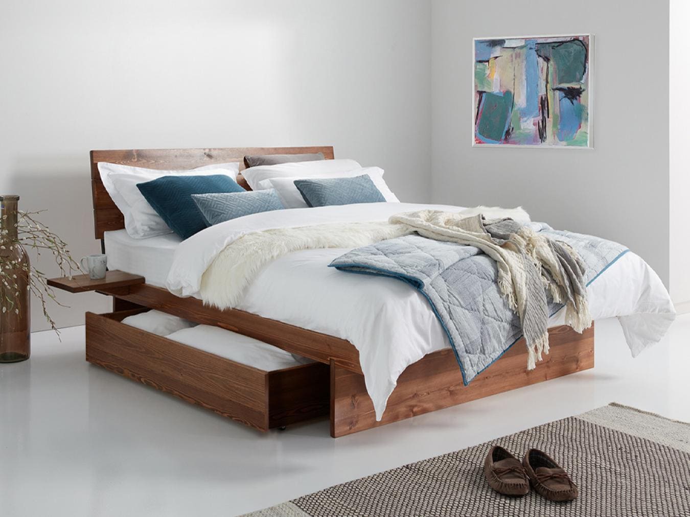 acb1379d58f40531cb8e4f9804aca907 1 1 - 15 Storage Beds That Prove You Don’t Have to Sacrifice Style for Storage