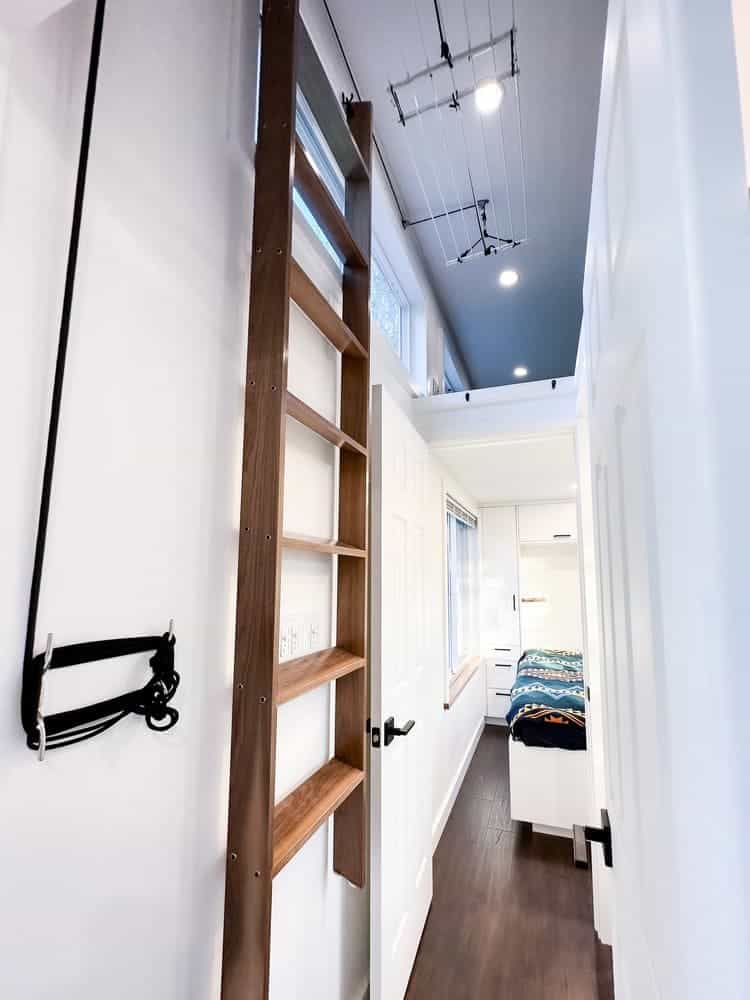 bjarne-builds-tiny-house (22)