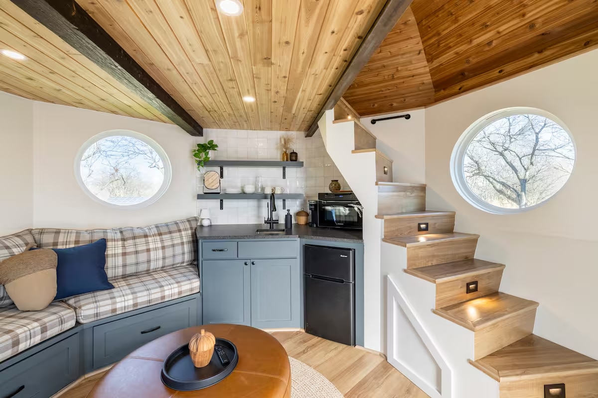 be581644 c9fa 4e75 9a93 cc42a03c3948 - From Tranquil Treehouses to Aesthetic A-Frames: 9 Dreamy Cabins That Redefine Escapism