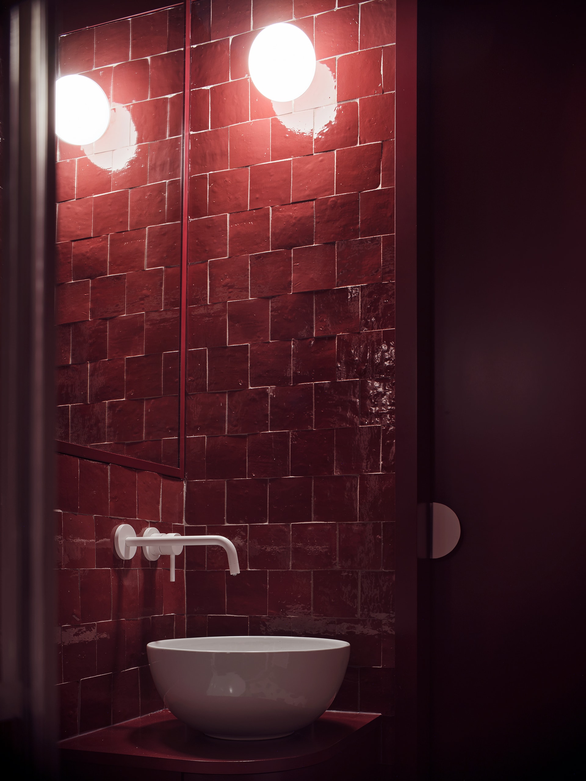 028 ATOMAA Casa Anfossi Milano 10 2023 1 - This Teeny-Tiny Milan Apartment Hides Some Seriously Clever Design Tricks