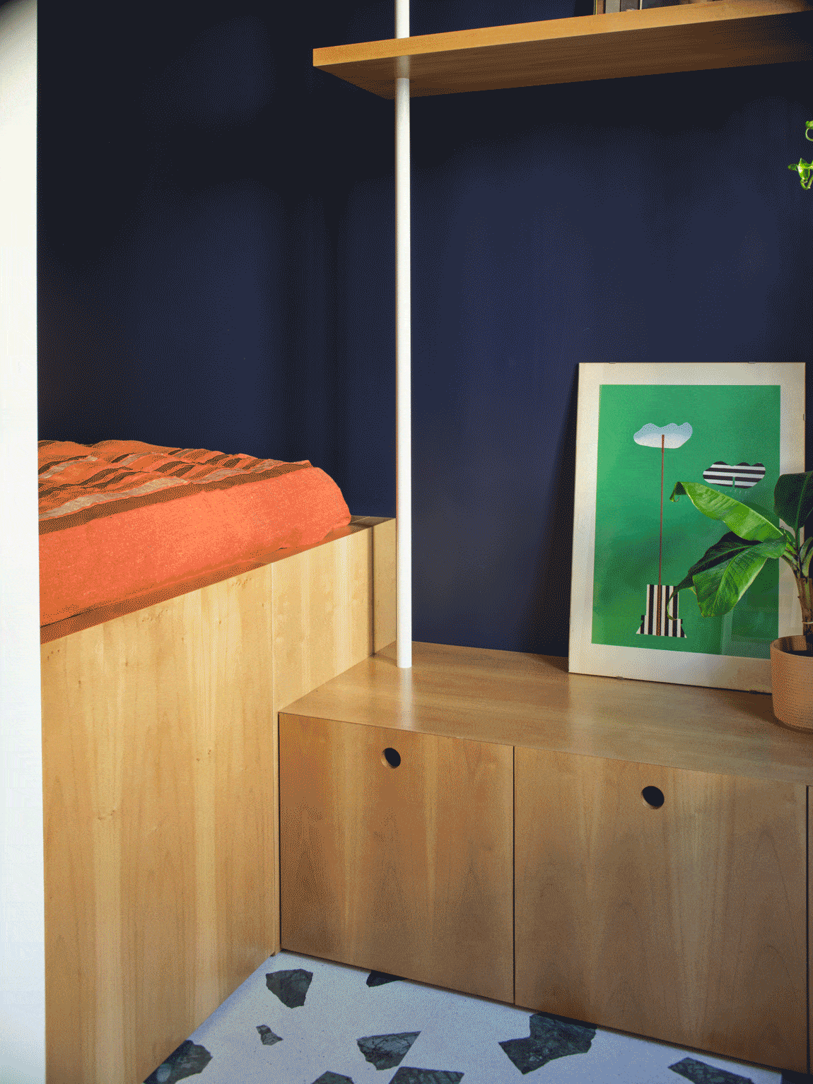 GIF 3 Alcova - This Teeny-Tiny Milan Apartment Hides Some Seriously Clever Design Tricks