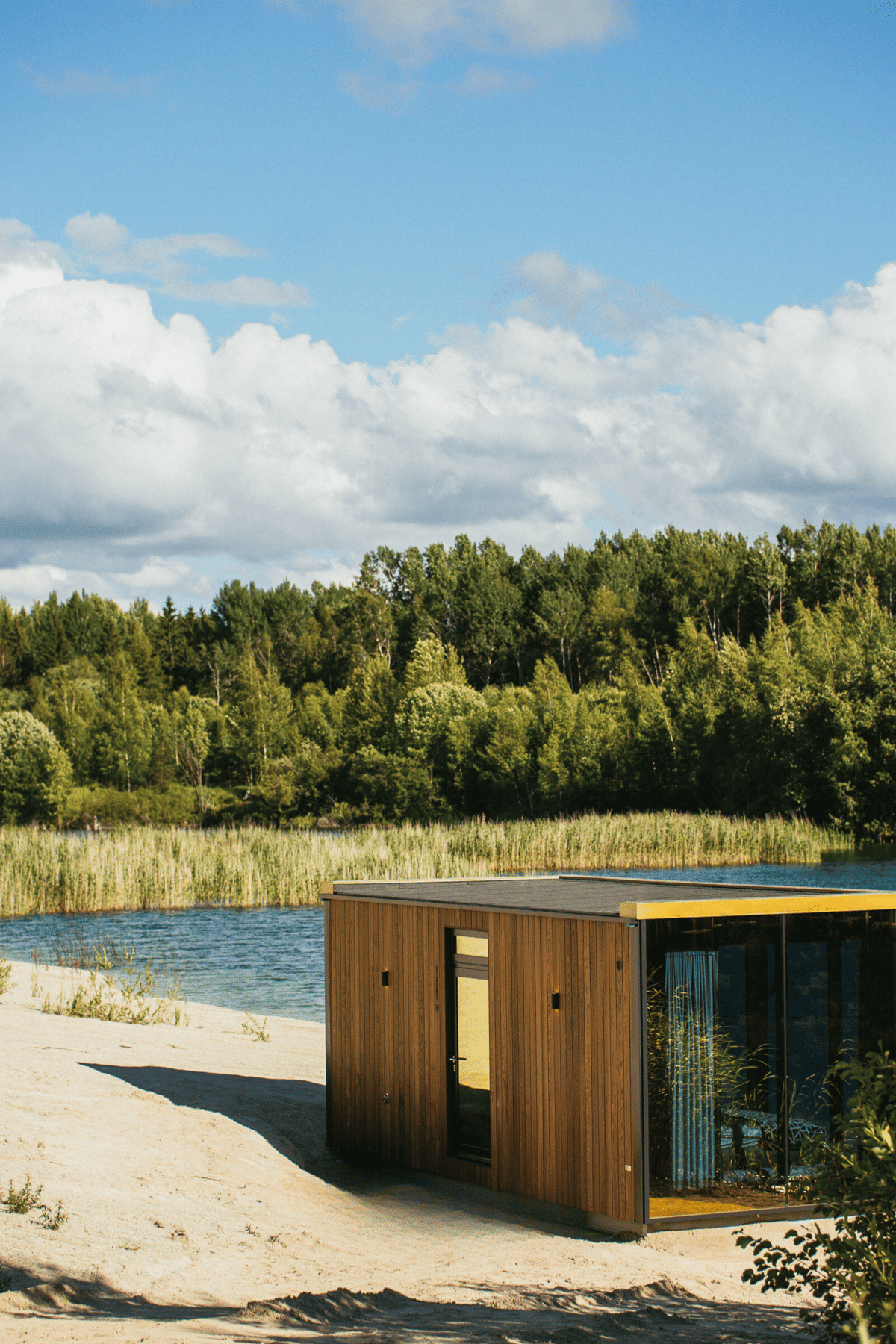 Jaan Parmask_The ÖÖD Golden House