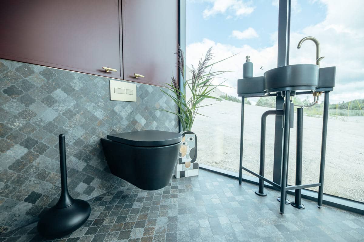 Jaan Parmask_The ÖÖD Golden House(1) (1)